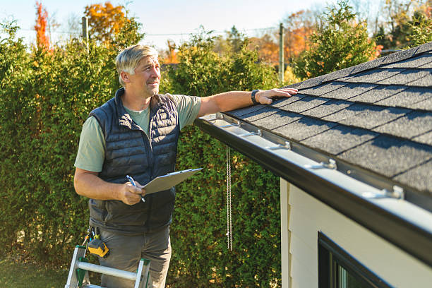 Professional Metal Roofing technician working in Dewar, IA